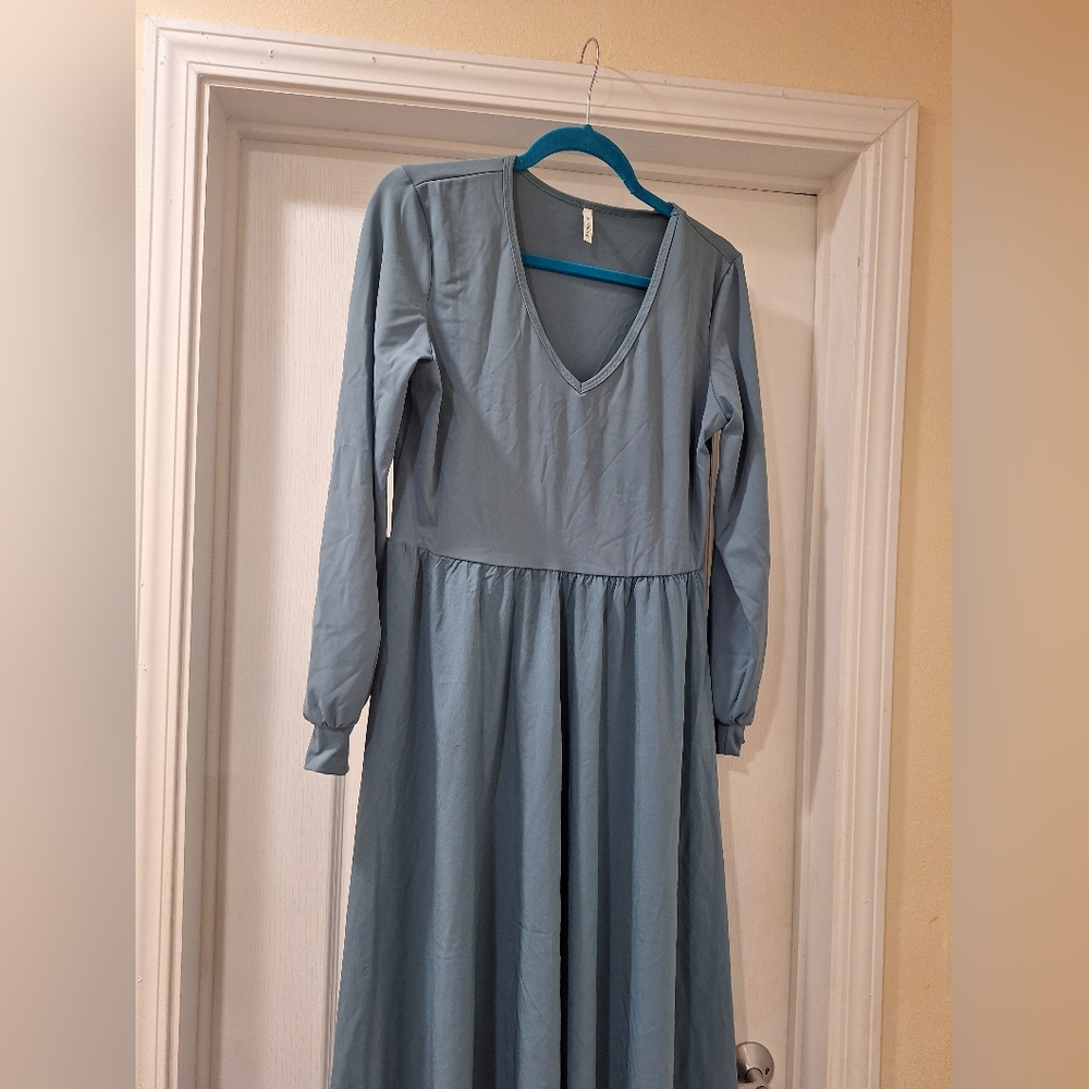 NWT Halara Long Sleeve Elegant Long Sleeve Blue Dress Large womens